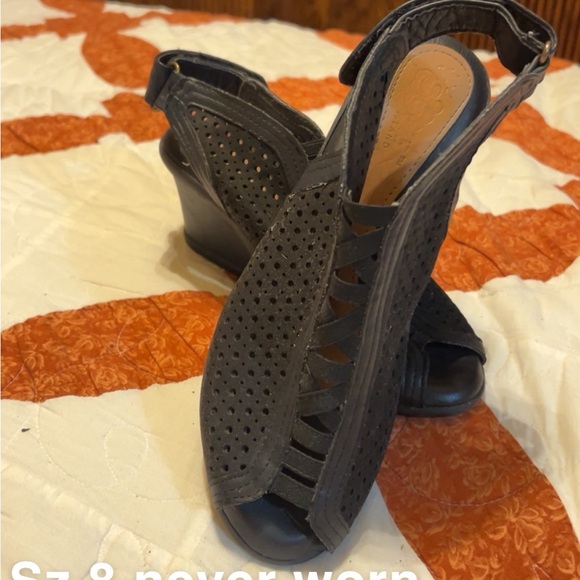 Black wedge open toe - Picture 2 of 4